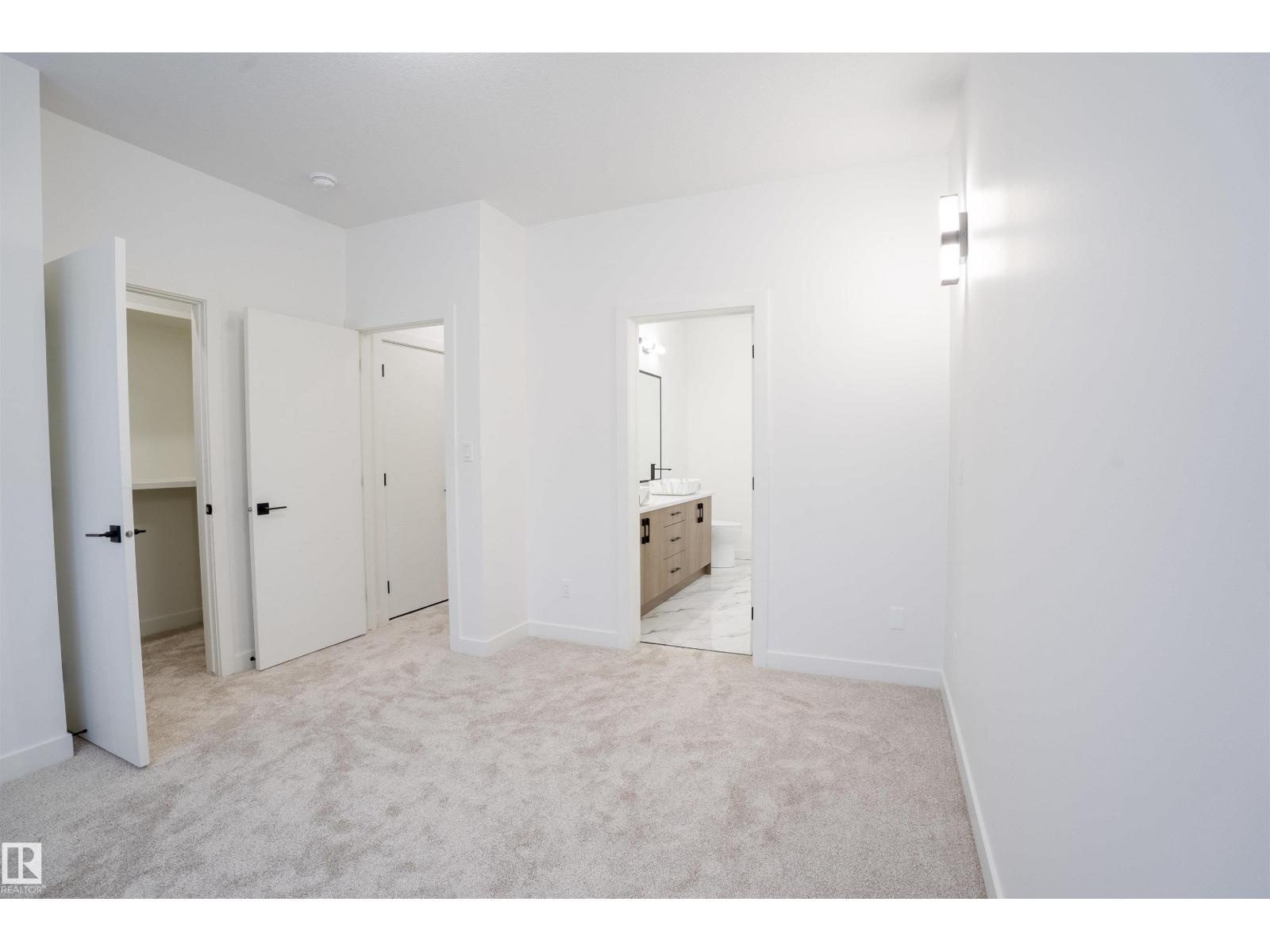 5211 104a St Nw Nw, Edmonton, Alberta