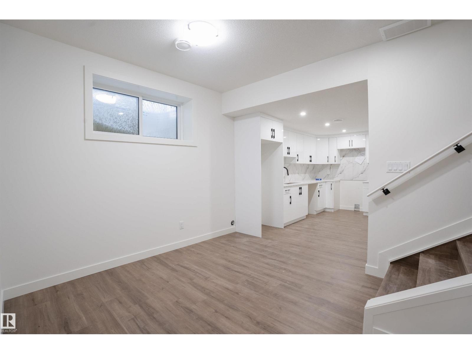 5211 104a St Nw Nw, Edmonton, Alberta