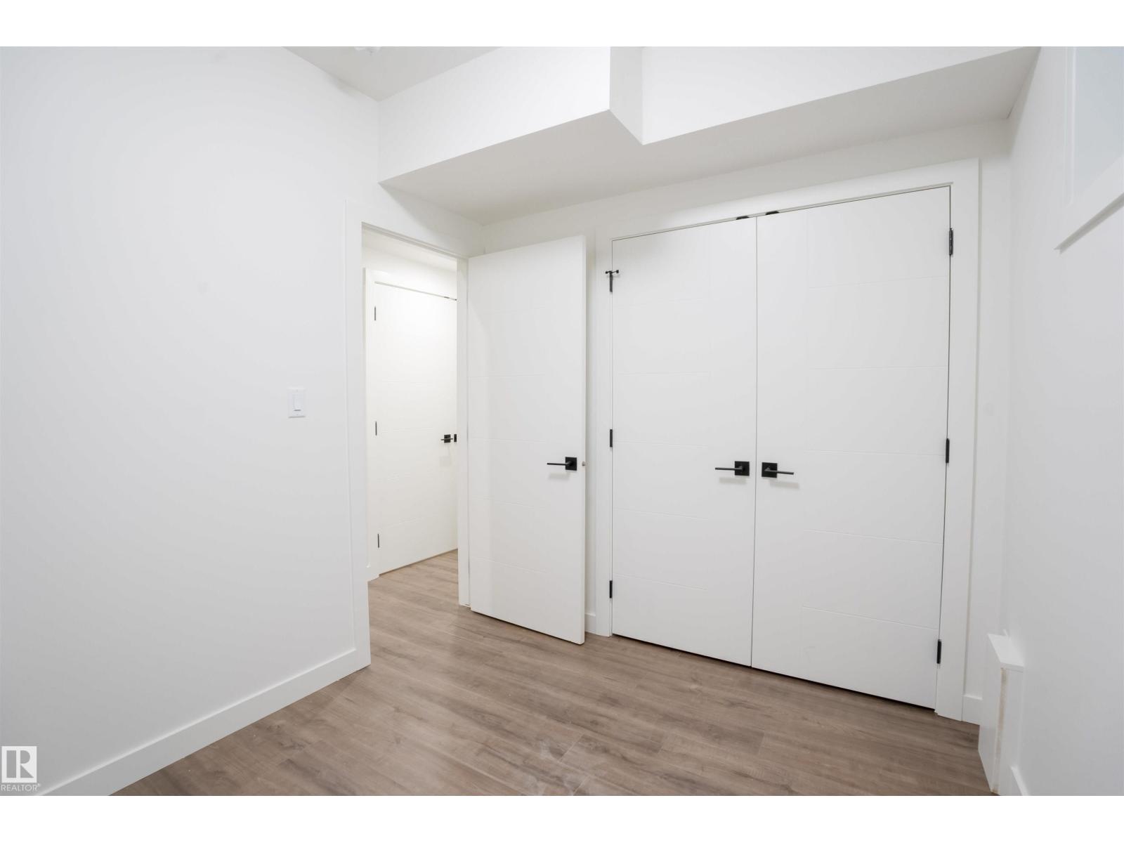 5211 104a St Nw Nw, Edmonton, Alberta