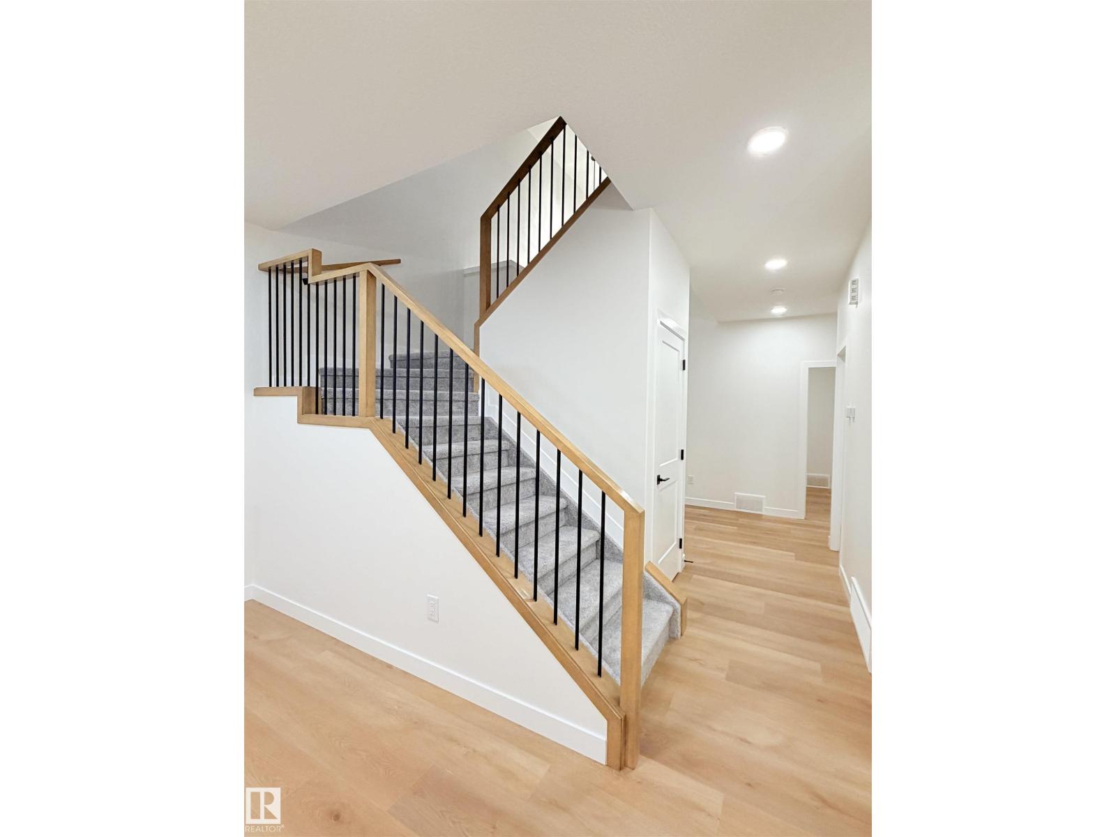 3174 Magpie Way Nw Nw, Edmonton, Alberta