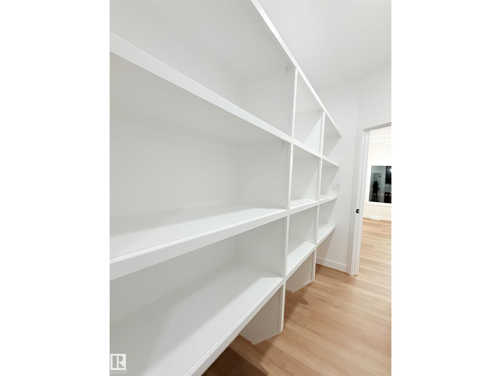 3174 Magpie Way Nw Nw, Edmonton, Alberta