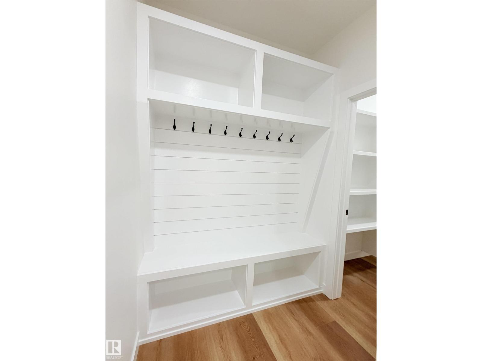 3174 Magpie Way Nw Nw, Edmonton, Alberta