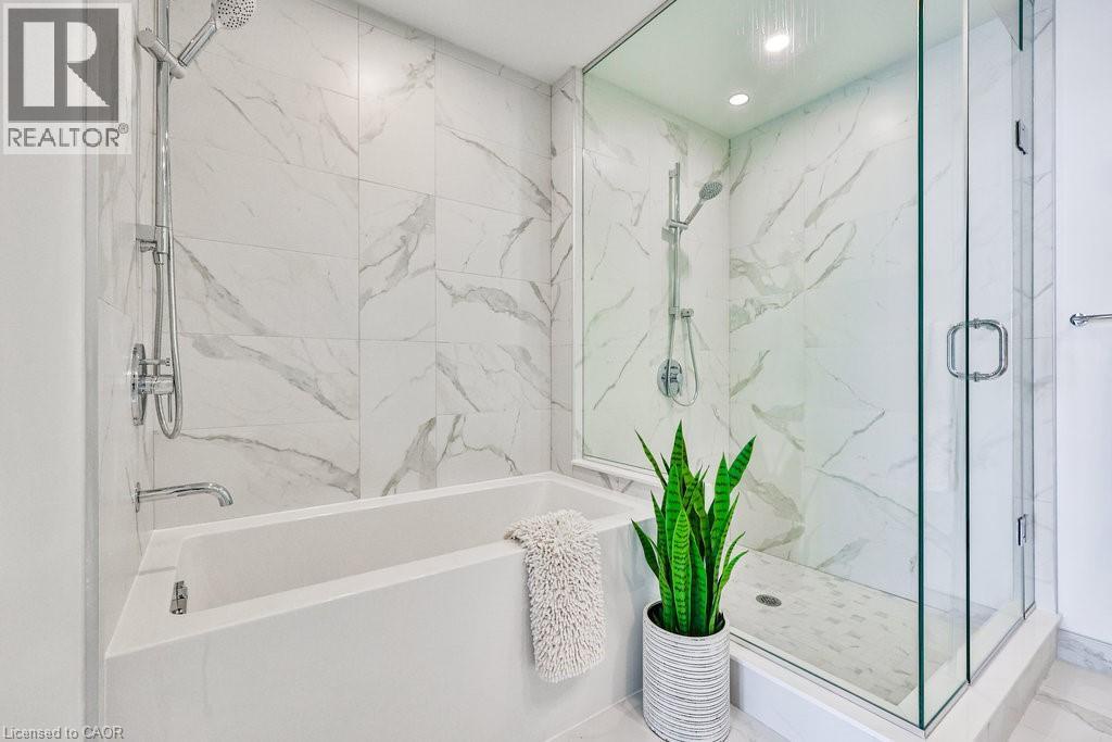 370 Martha Street Unit# 2204, Burlington, Ontario