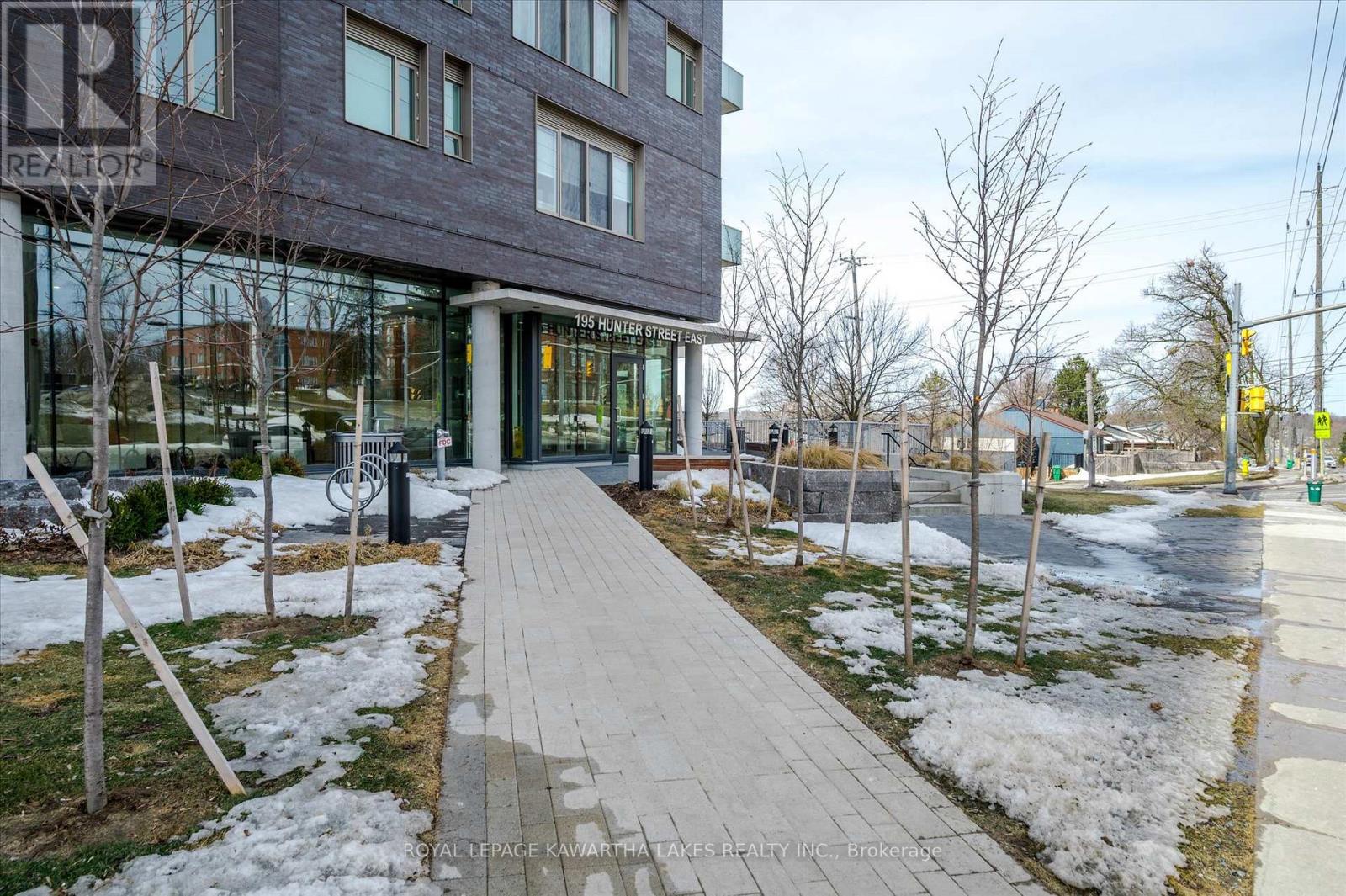 404 - 195 Hunter Street E, Peterborough (ashburnham Ward 4), Ontario