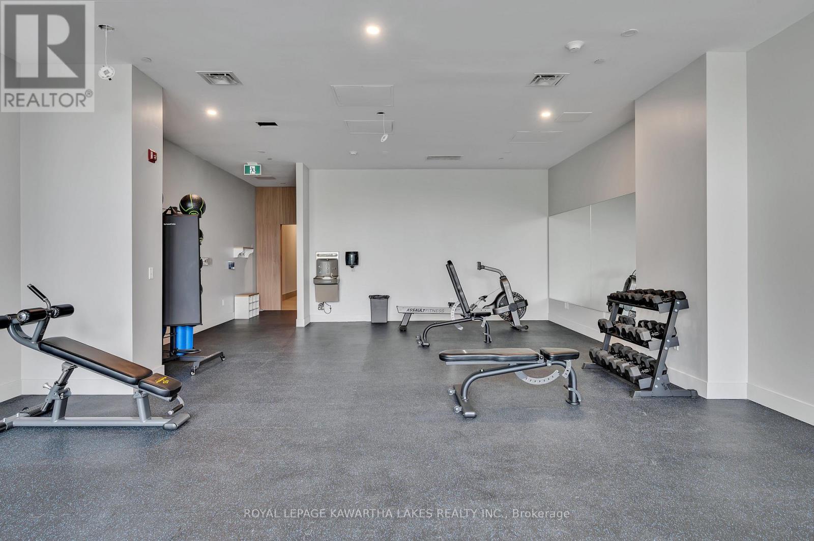 404 - 195 Hunter Street E, Peterborough (ashburnham Ward 4), Ontario