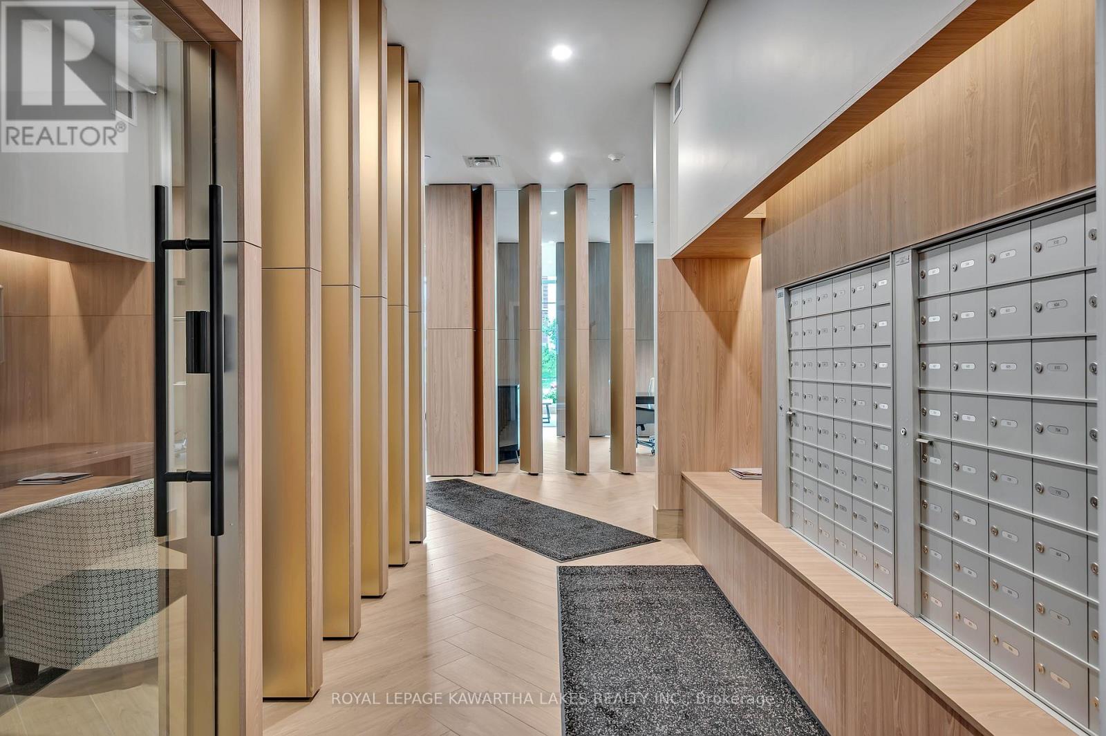 404 - 195 Hunter Street E, Peterborough (ashburnham Ward 4), Ontario