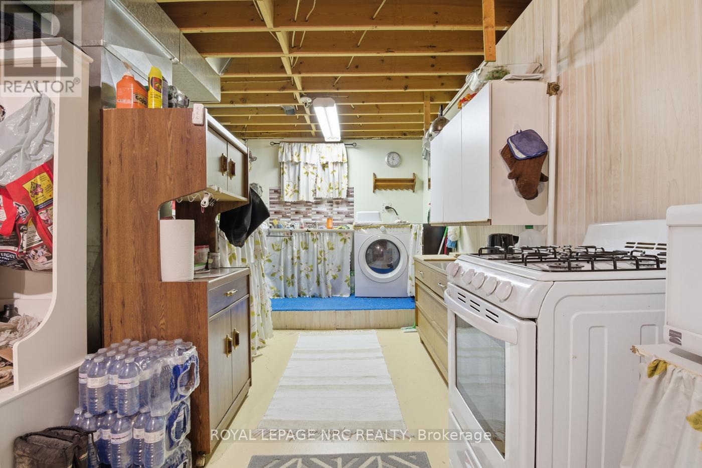 3 Borden Avenue, Port Colborne (main Street), Ontario