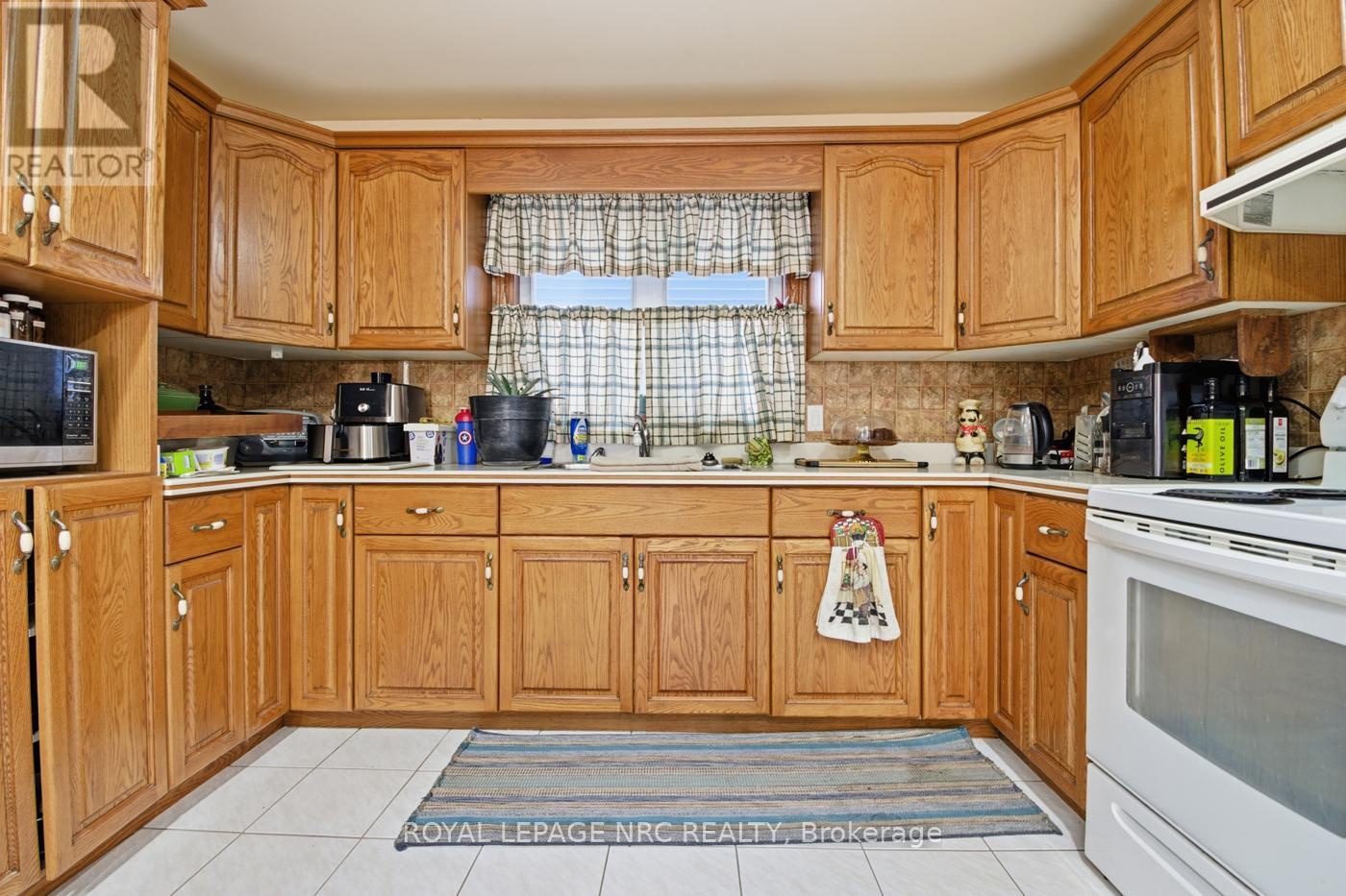 3 Borden Avenue, Port Colborne (main Street), Ontario