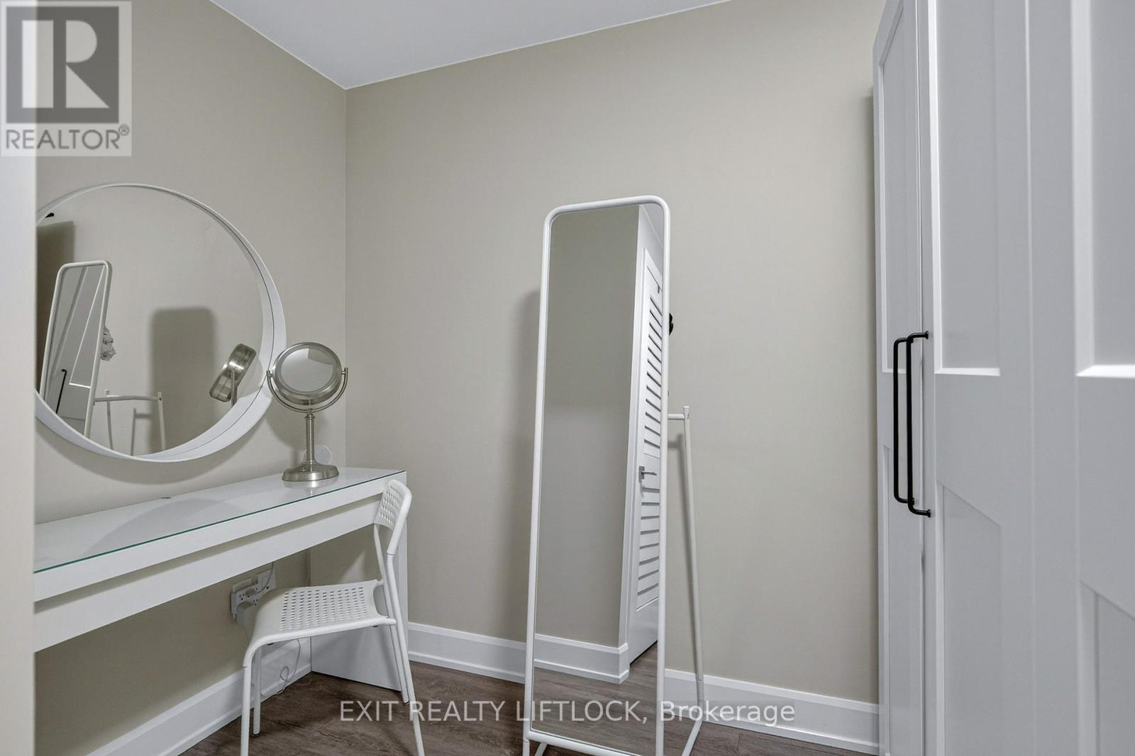 805 - 195 Hunter E, Peterborough (ashburnham Ward 4), Ontario