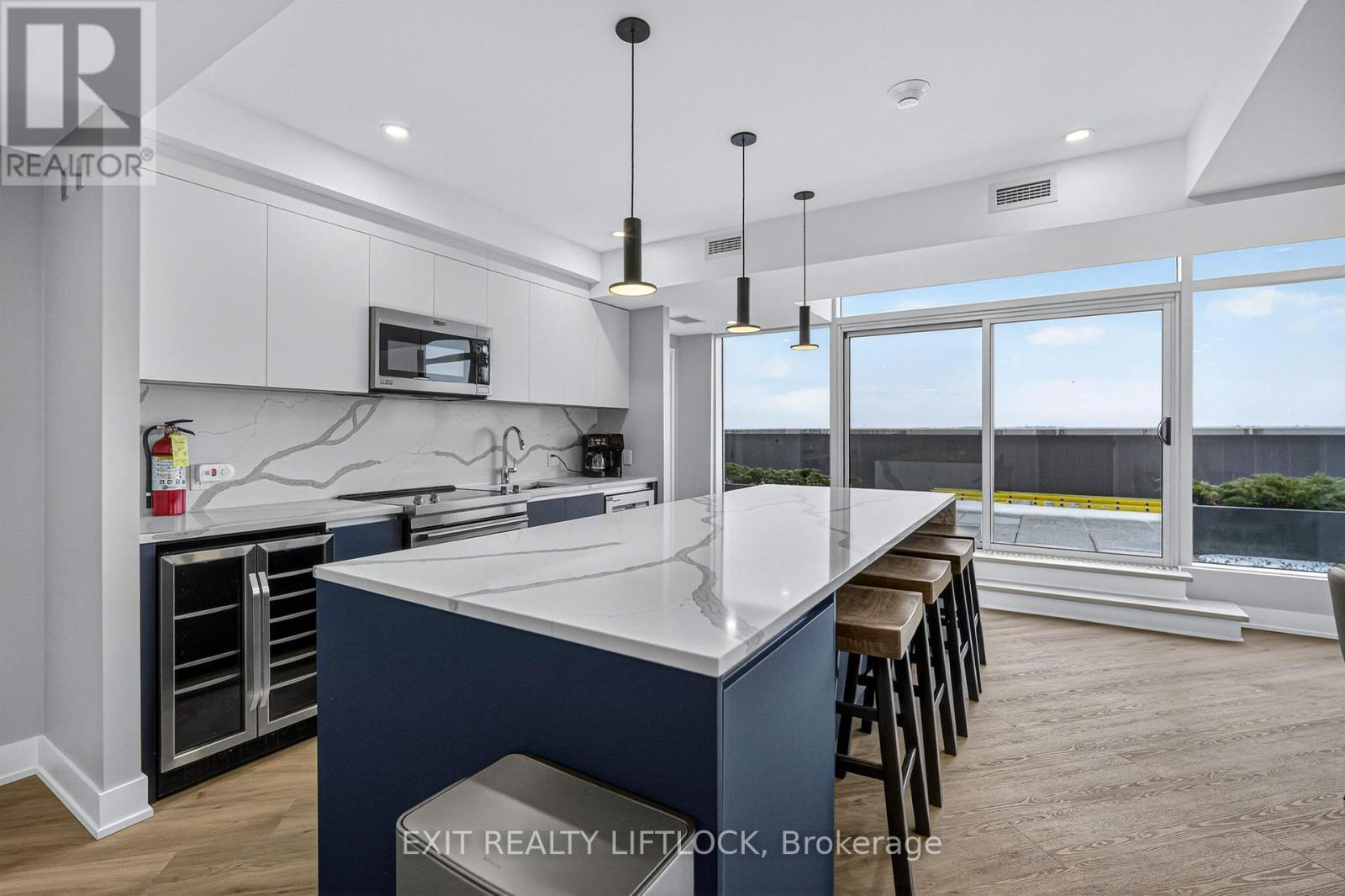 805 - 195 Hunter E, Peterborough (ashburnham Ward 4), Ontario