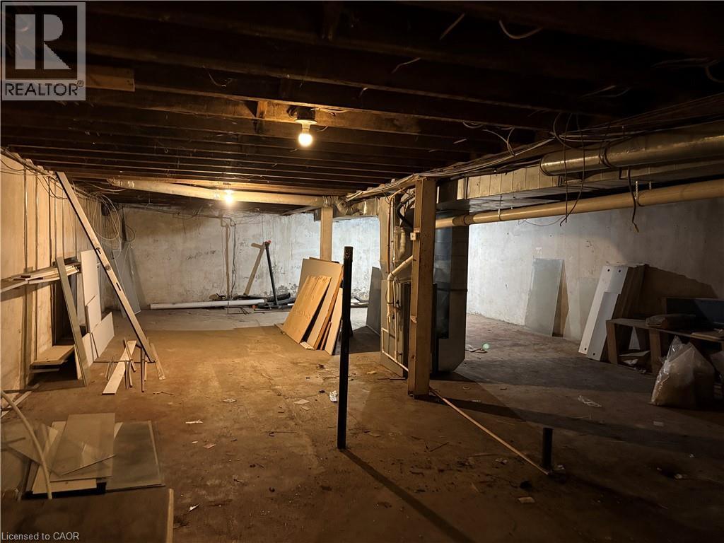 774 Barton Street E, Hamilton, Ontario