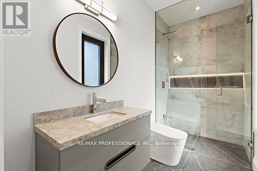 122 Ashbourne Drive, Toronto (islington-city Centre West), Ontario