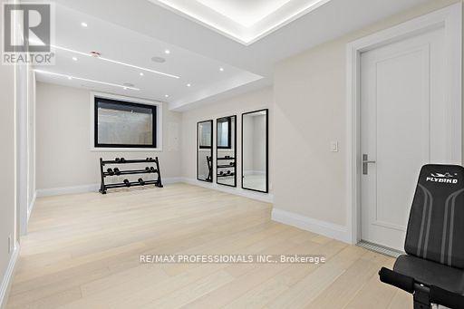 122 Ashbourne Drive, Toronto (islington-city Centre West), Ontario