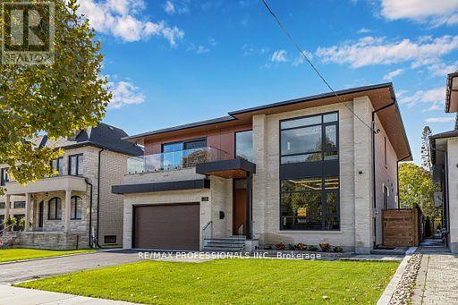 122 Ashbourne Drive, Toronto (islington-city Centre West), Ontario