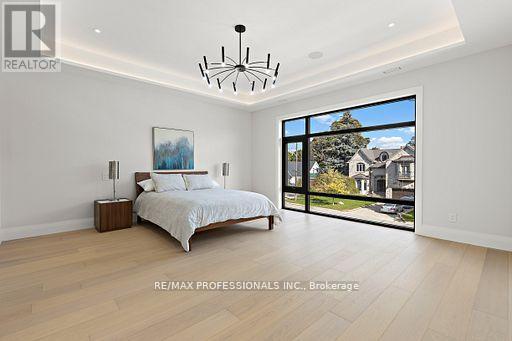 122 Ashbourne Drive, Toronto (islington-city Centre West), Ontario