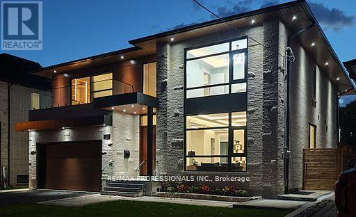 122 Ashbourne Drive, Toronto (islington-city Centre West), Ontario