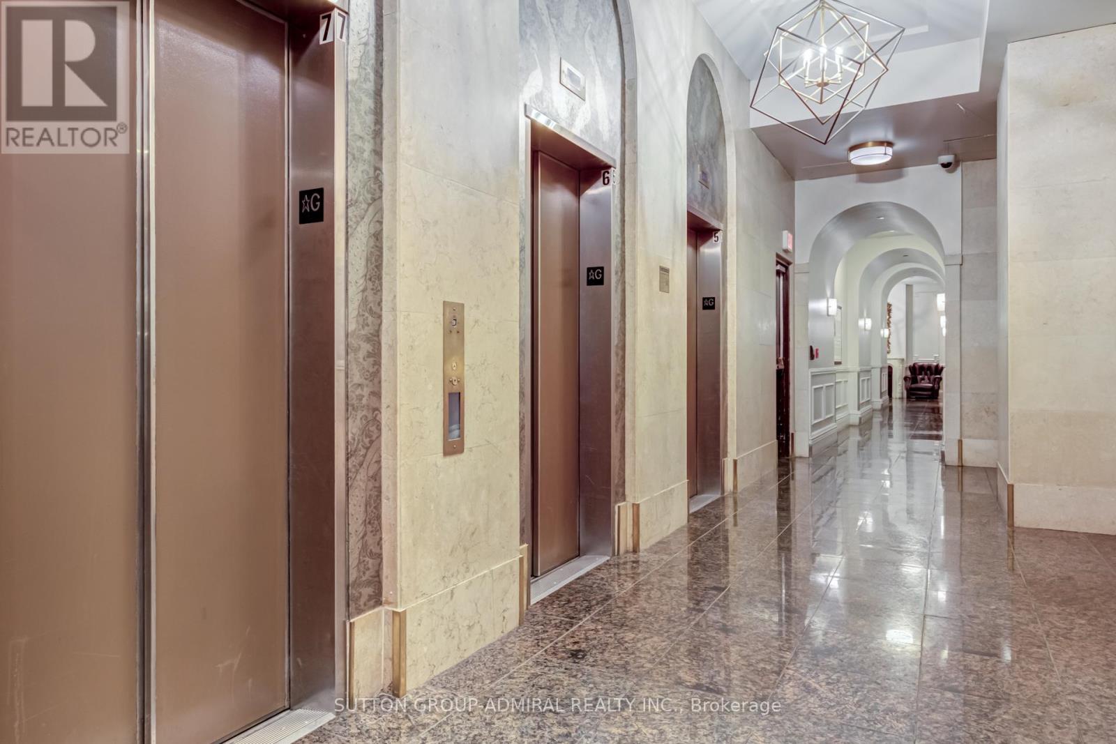 723 - 1 King Street W, Toronto (bay Street Corridor), Ontario