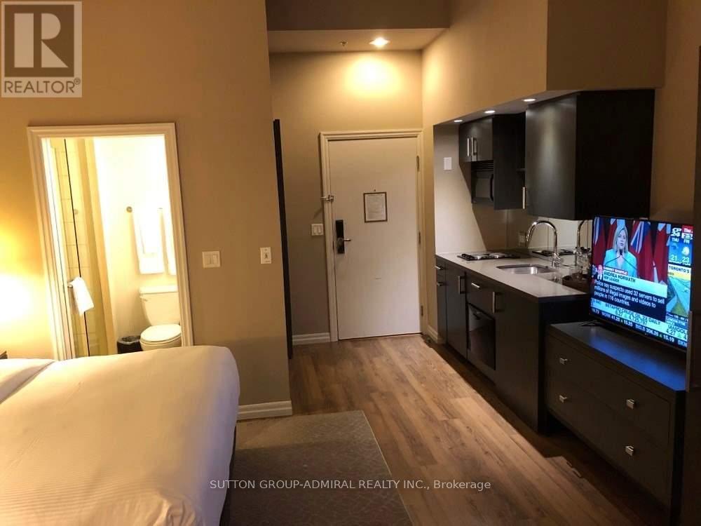 723 - 1 King Street W, Toronto (bay Street Corridor), Ontario