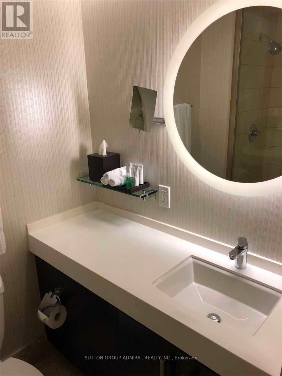 723 - 1 King Street W, Toronto (bay Street Corridor), Ontario