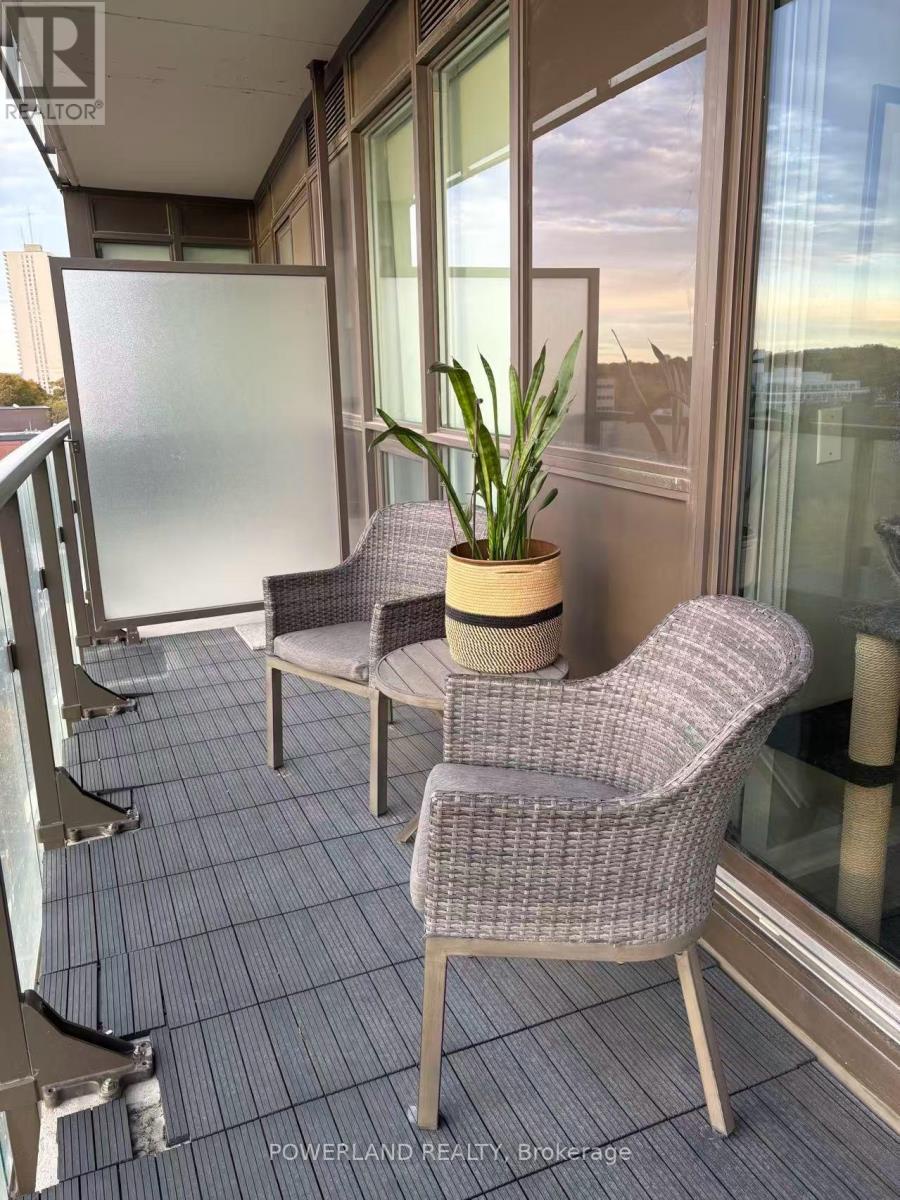 1105 - 60 Berwick Avenue, Toronto (yonge-eglinton), Ontario