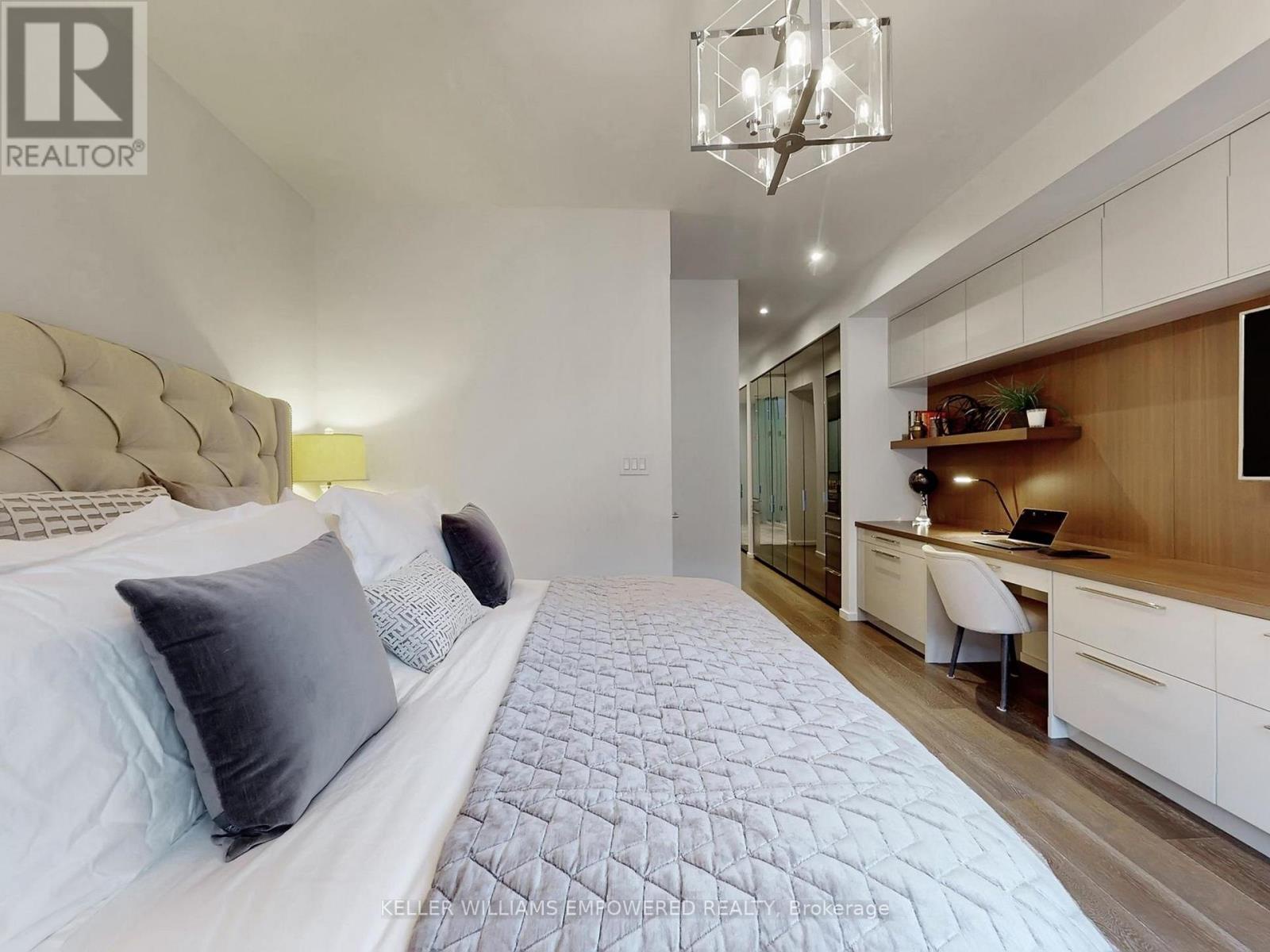 18 - 850 Richmond Street W, Toronto (niagara), Ontario