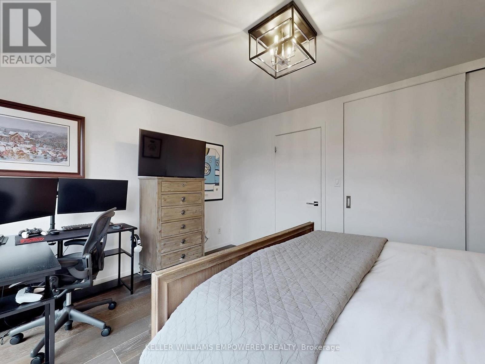 18 - 850 Richmond Street W, Toronto (niagara), Ontario