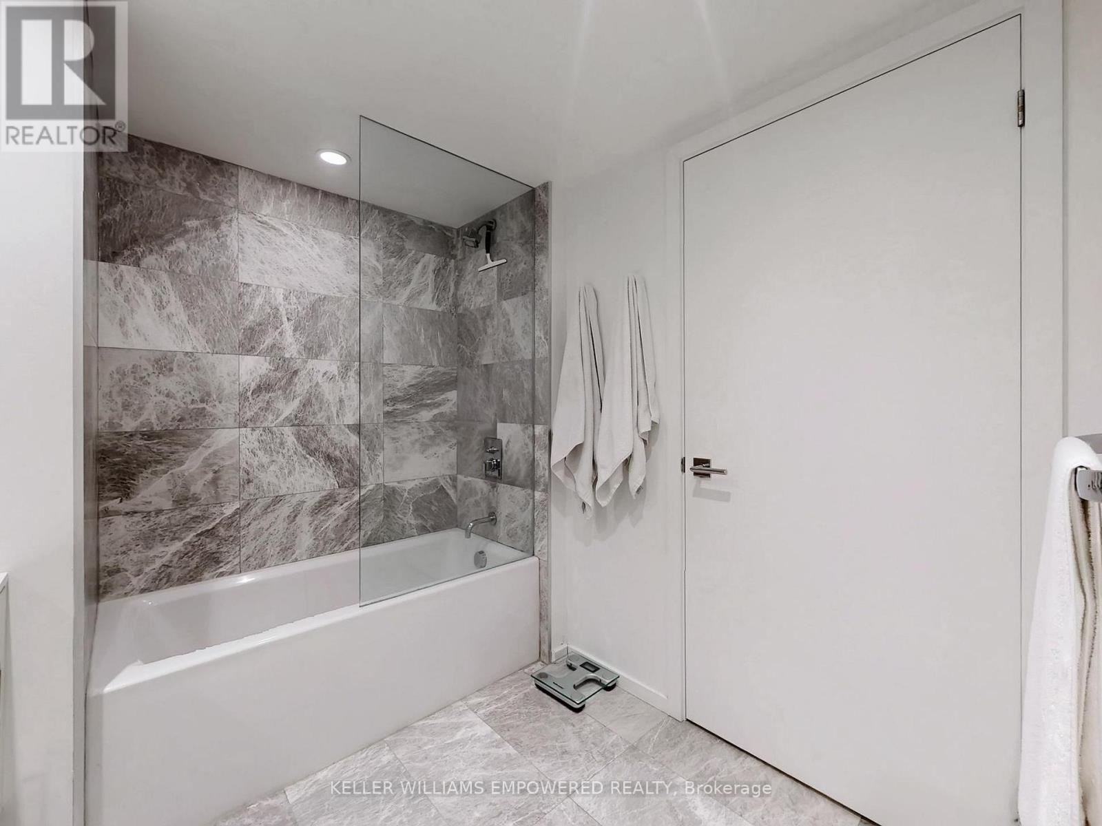 18 - 850 Richmond Street W, Toronto (niagara), Ontario