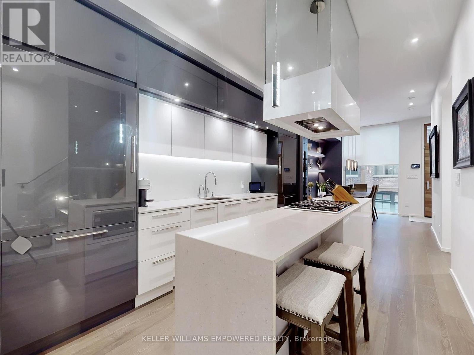 18 - 850 Richmond Street W, Toronto (niagara), Ontario