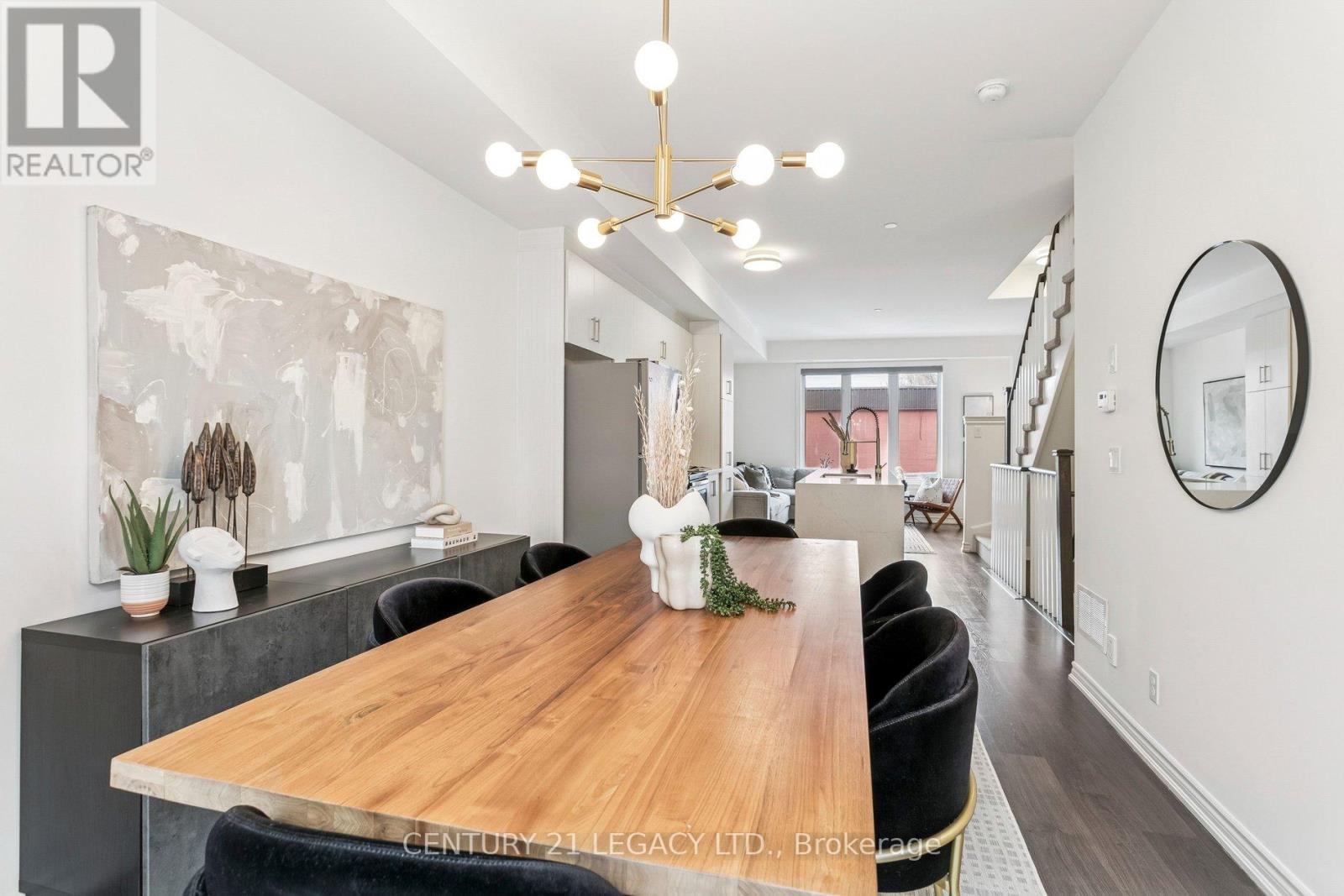 2 - 80 Eastwood Park Gardens, Toronto (long Branch), Ontario