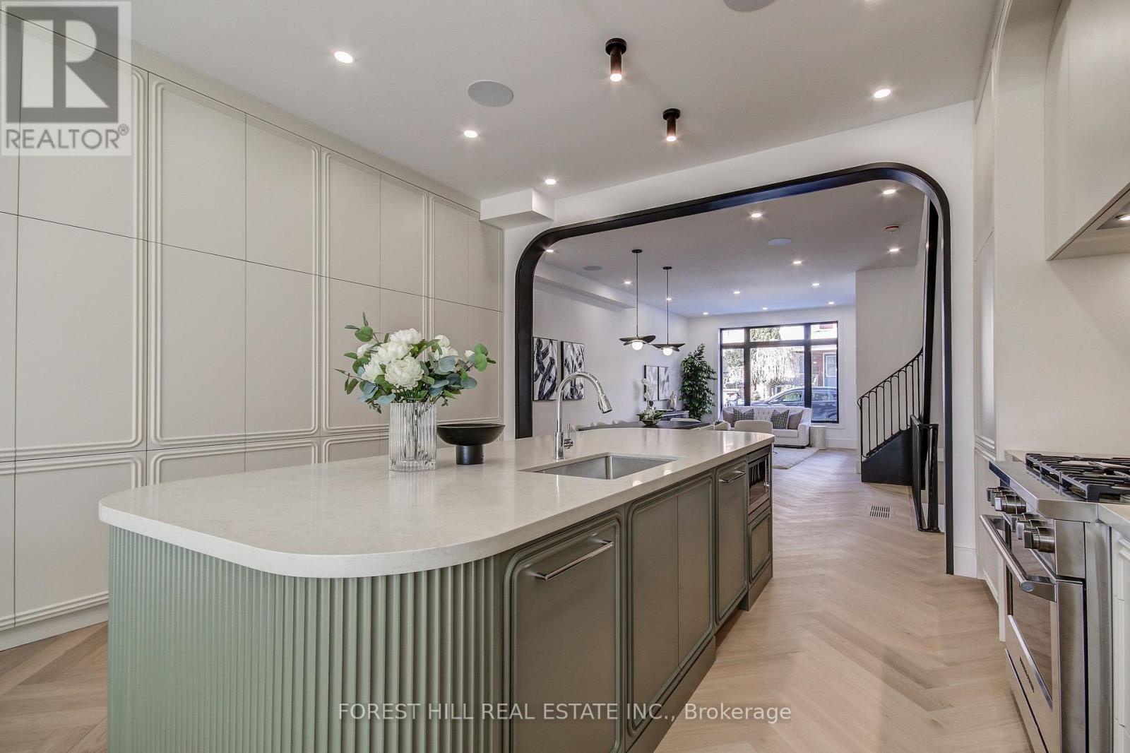 21 Foxley Street, Toronto (trinity-bellwoods), Ontario