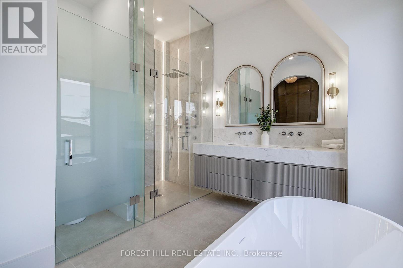 21 Foxley Street, Toronto (trinity-bellwoods), Ontario