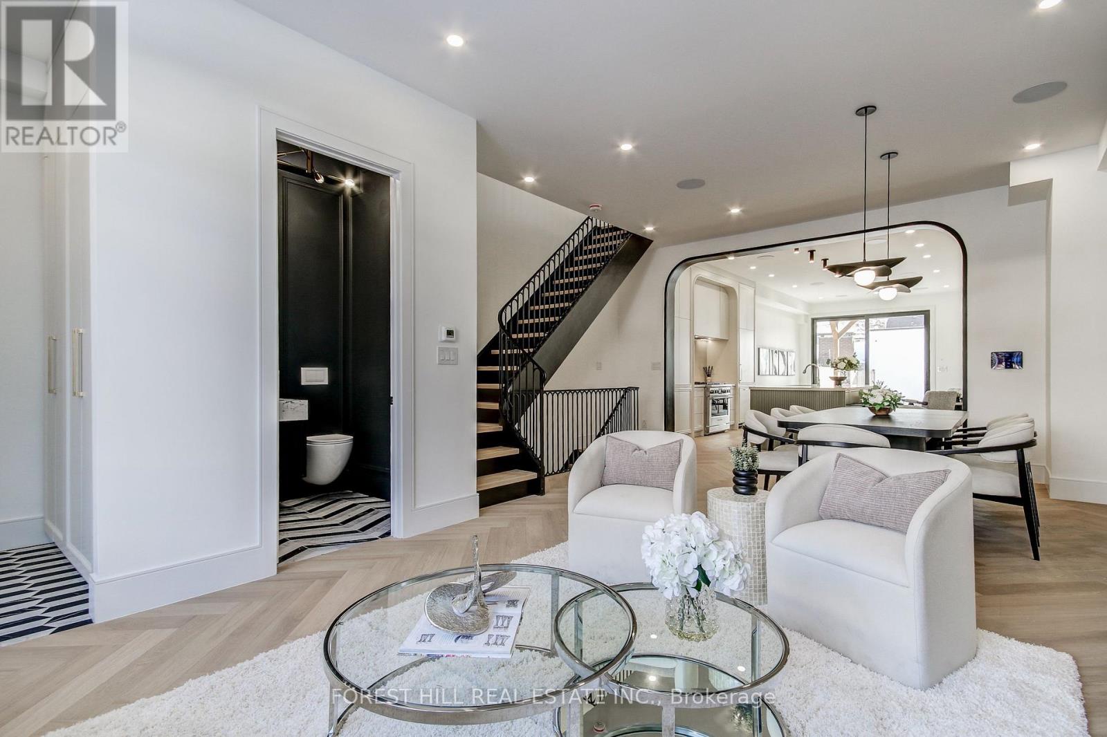 21 Foxley Street, Toronto (trinity-bellwoods), Ontario