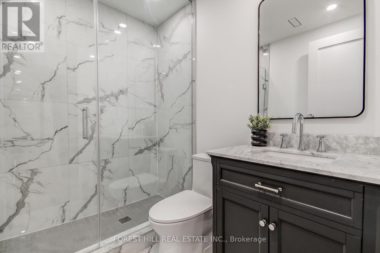 21 Foxley Street, Toronto (trinity-bellwoods), Ontario