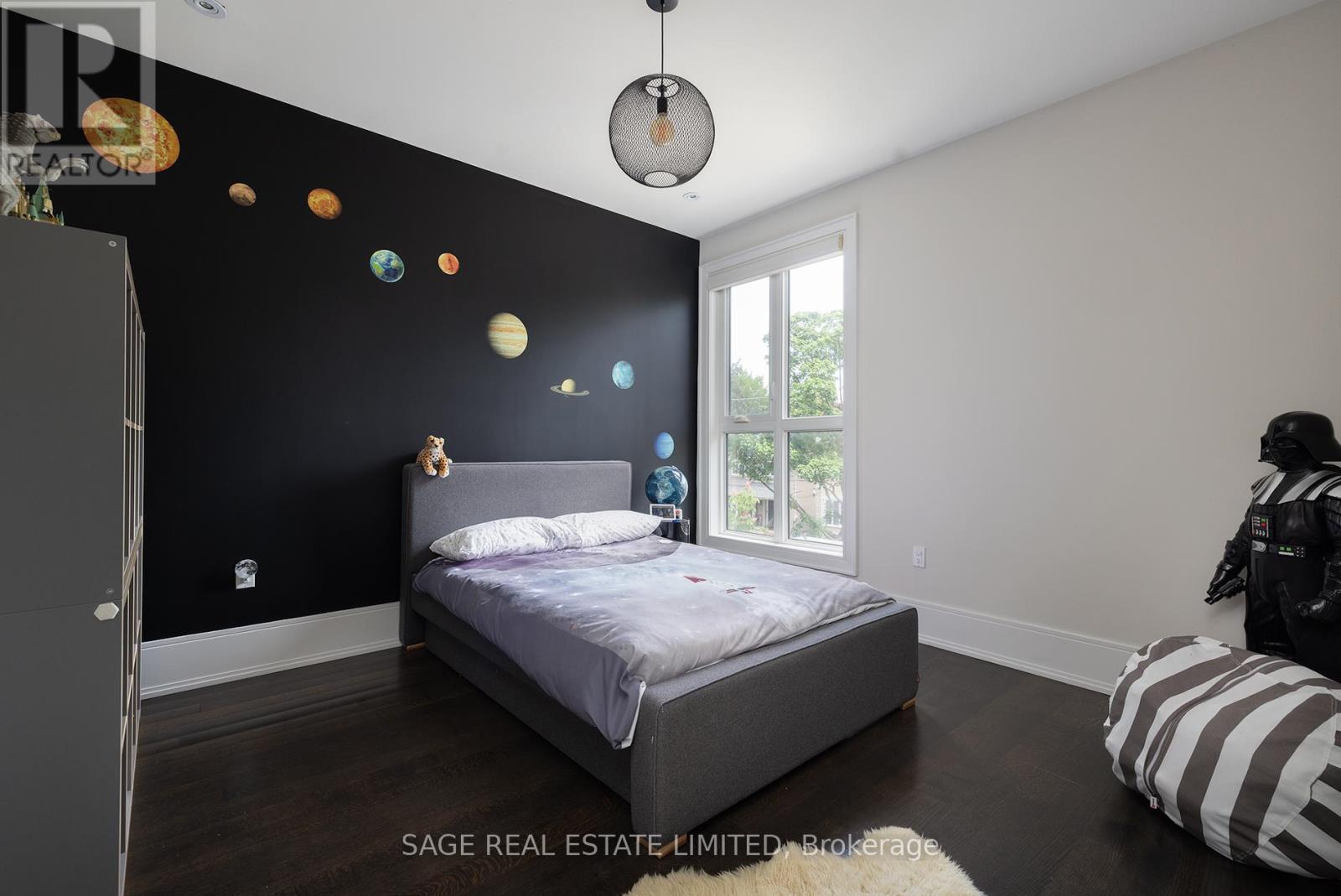 40 Hoyle Avenue, Toronto (mount Pleasant East), Ontario