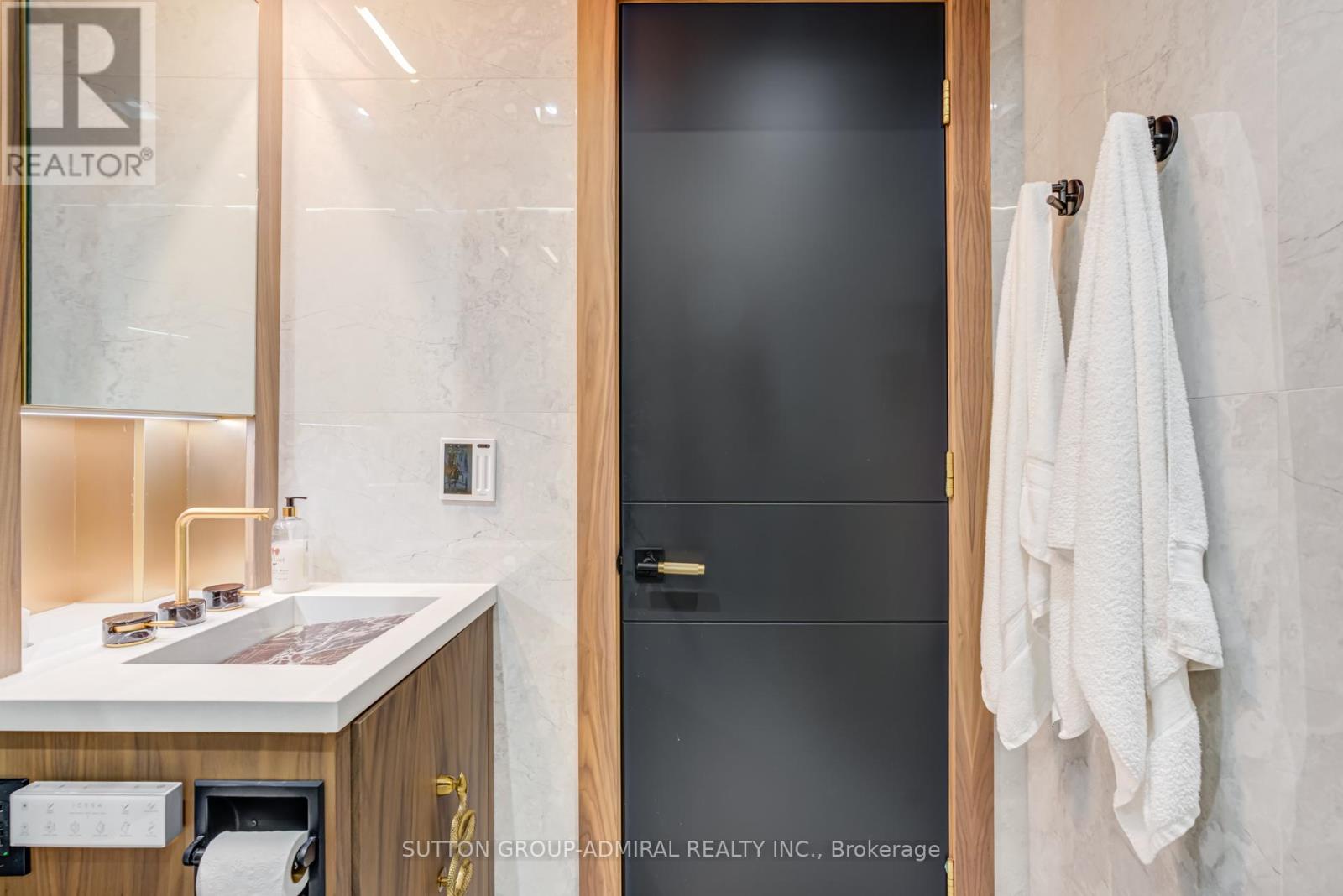 505 - 88 Cumberland Street, Toronto (annex), Ontario