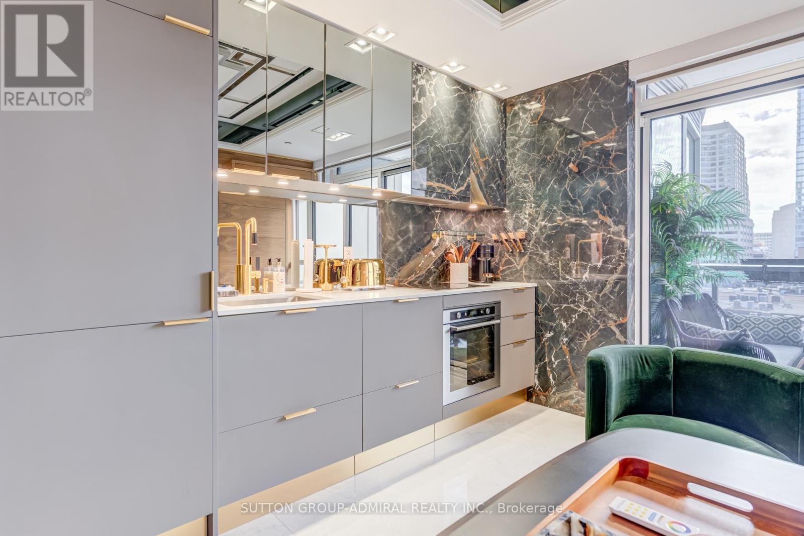 505 - 88 Cumberland Street, Toronto (annex), Ontario