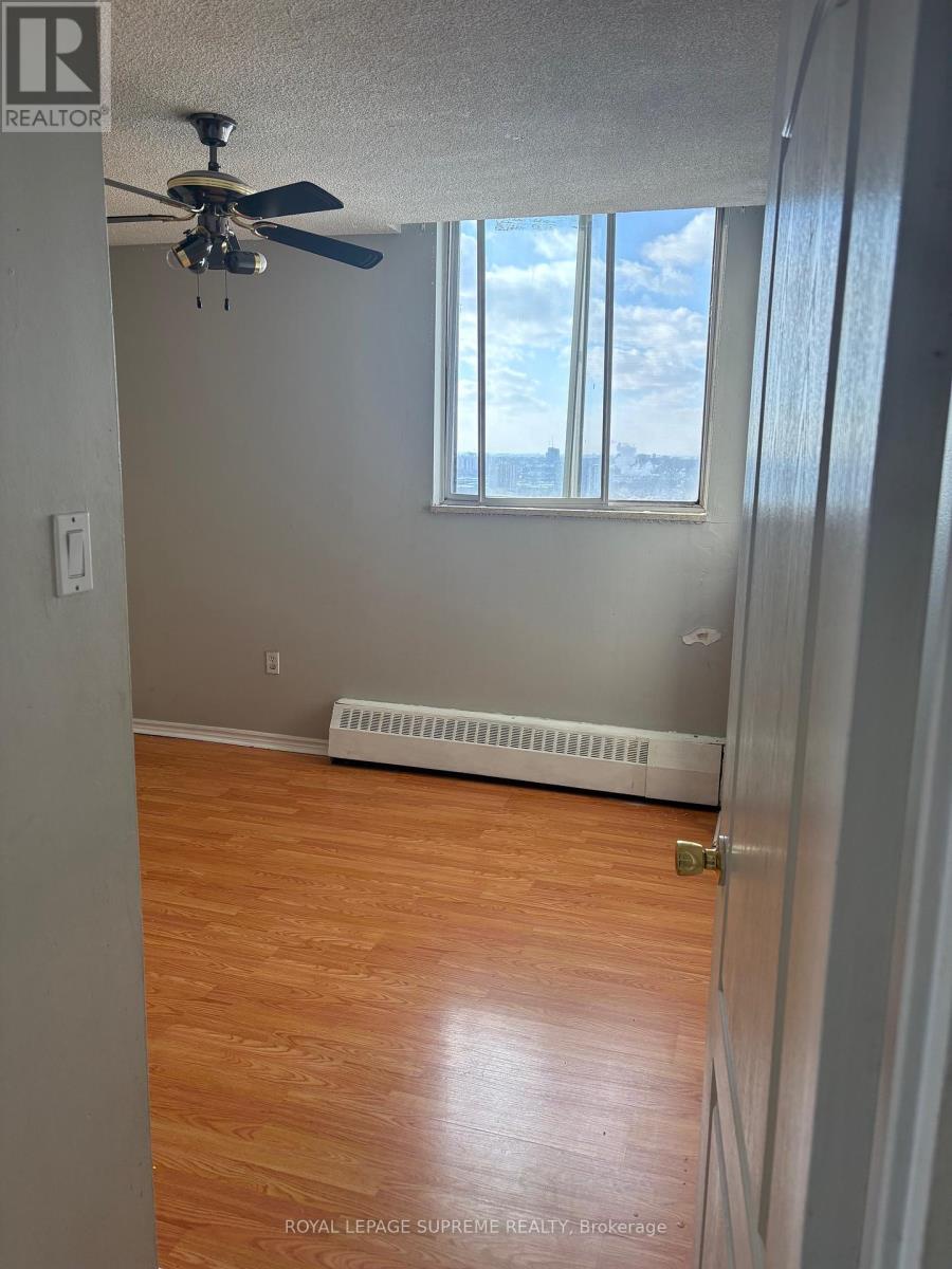 1215 - 100 Lotherton Pathway, Toronto (yorkdale-glen Park), Ontario