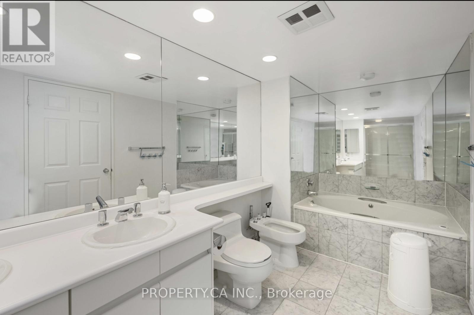 1109 - 33 University Avenue, Toronto (bay Street Corridor), Ontario