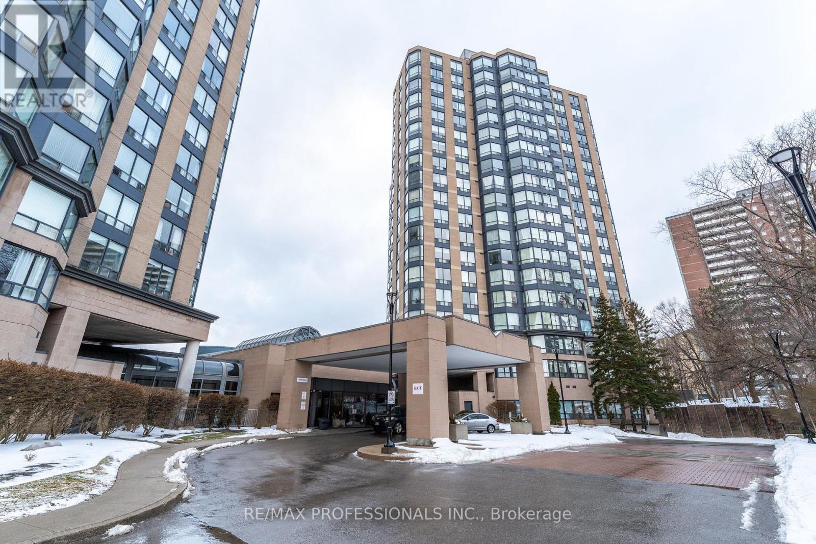 709 - 3 Hickory Tree Road, Toronto (weston), Ontario