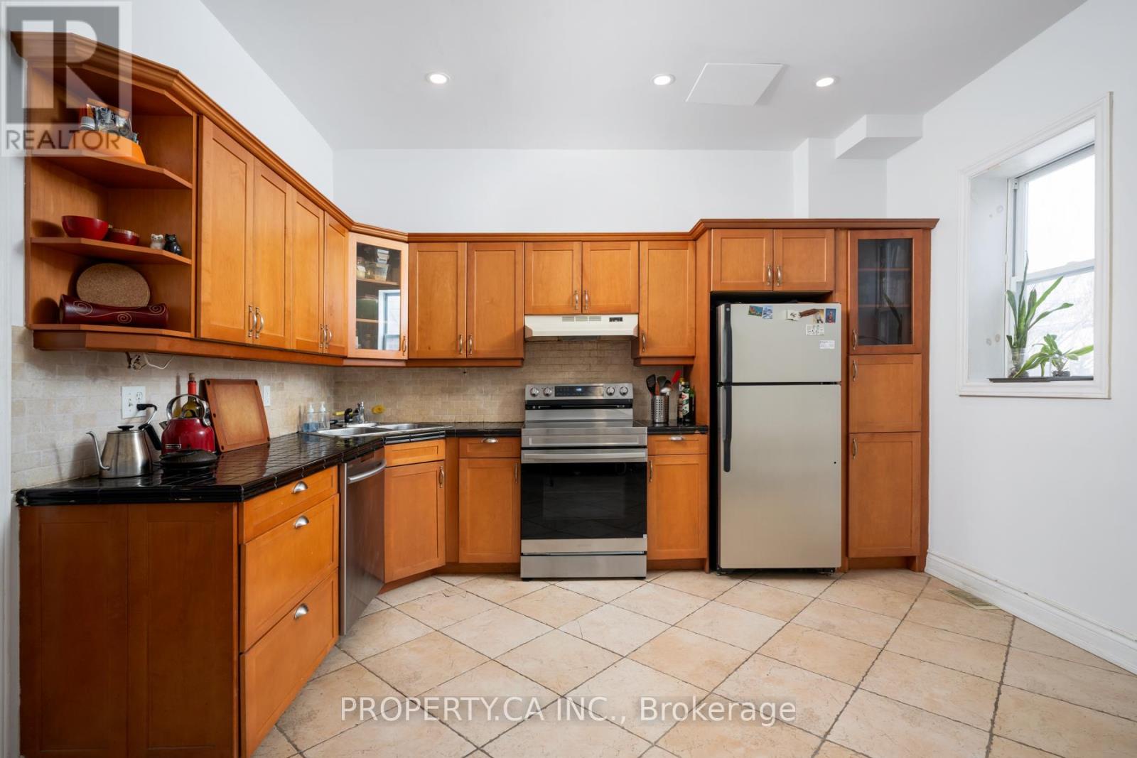 241 St Clarens Avenue, Toronto (dufferin Grove), Ontario