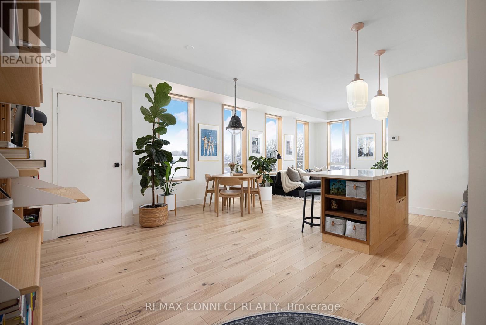 402 - 1 St Johns Road, Toronto (junction Area), Ontario