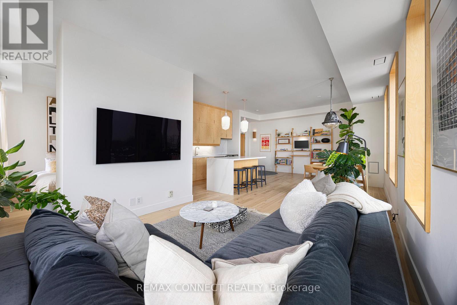 402 - 1 St Johns Road, Toronto (junction Area), Ontario