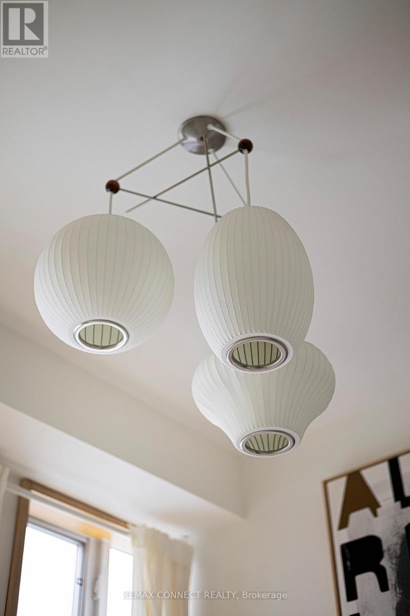 402 - 1 St Johns Road, Toronto (junction Area), Ontario