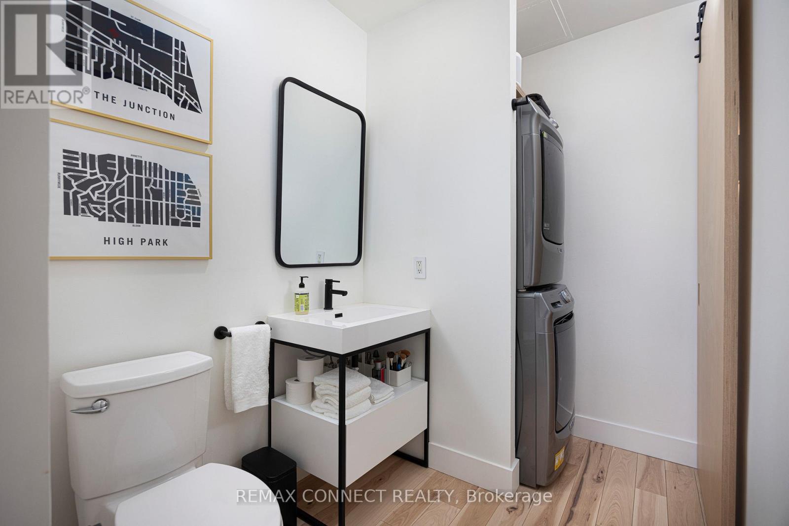 402 - 1 St Johns Road, Toronto (junction Area), Ontario