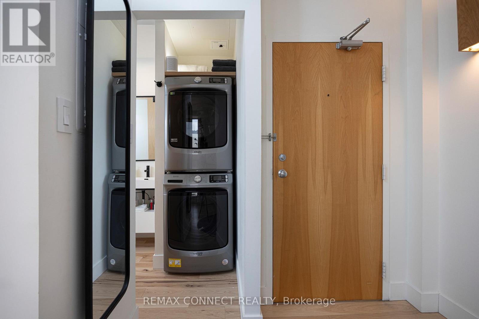 402 - 1 St Johns Road, Toronto (junction Area), Ontario