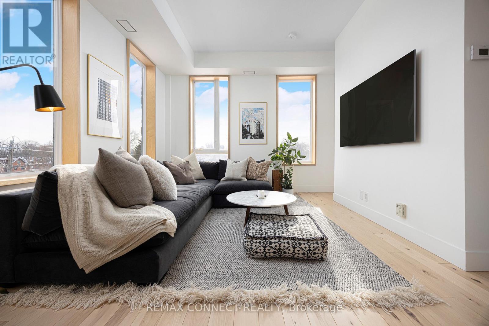 402 - 1 St Johns Road, Toronto (junction Area), Ontario