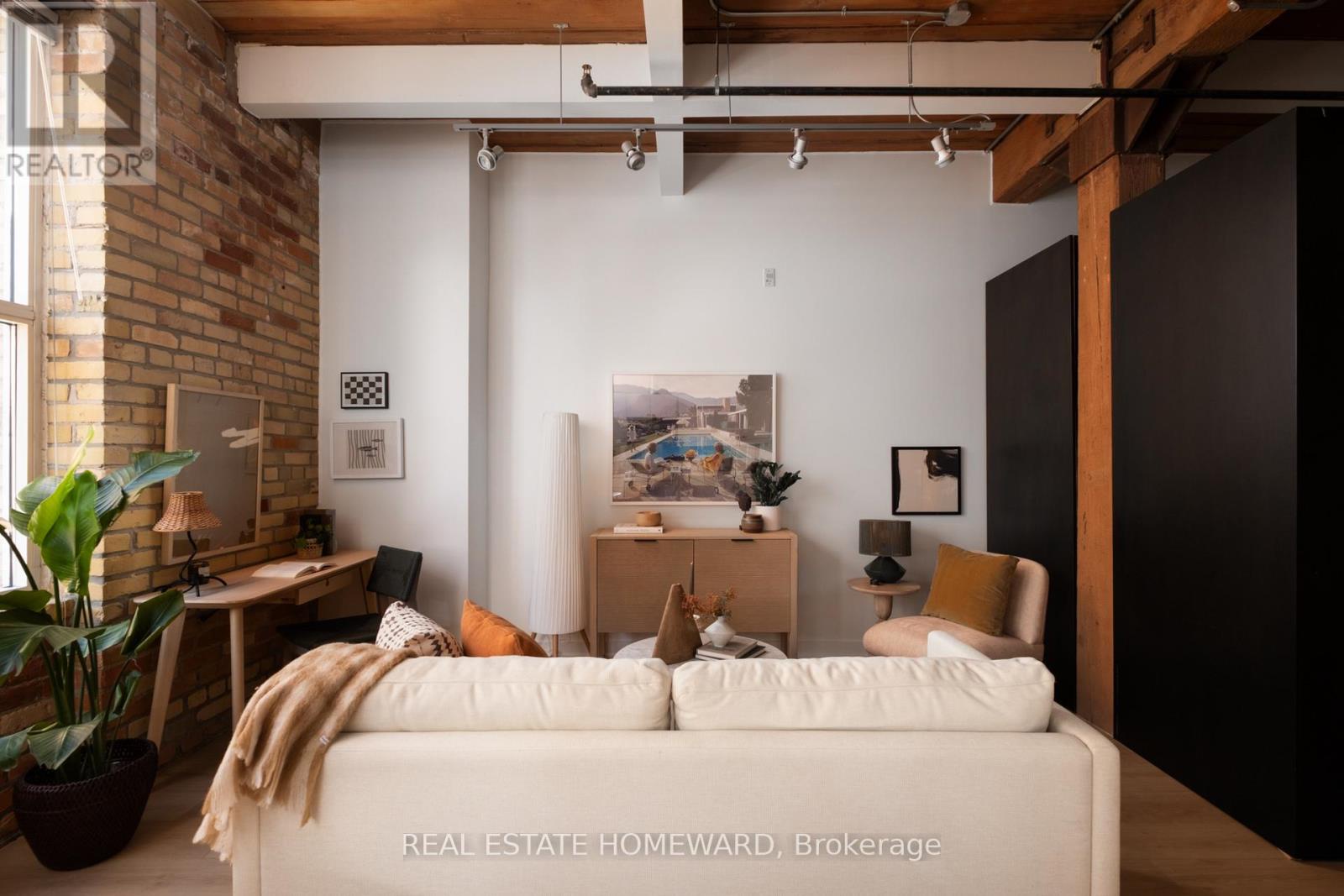 321 - 955 Queen Street W, Toronto (niagara), Ontario