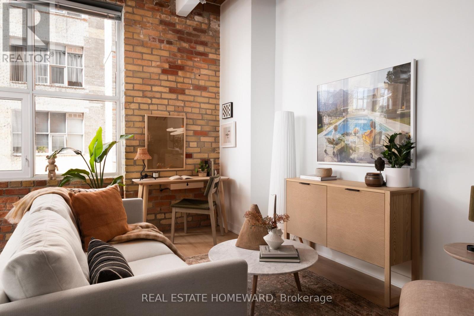 321 - 955 Queen Street W, Toronto (niagara), Ontario