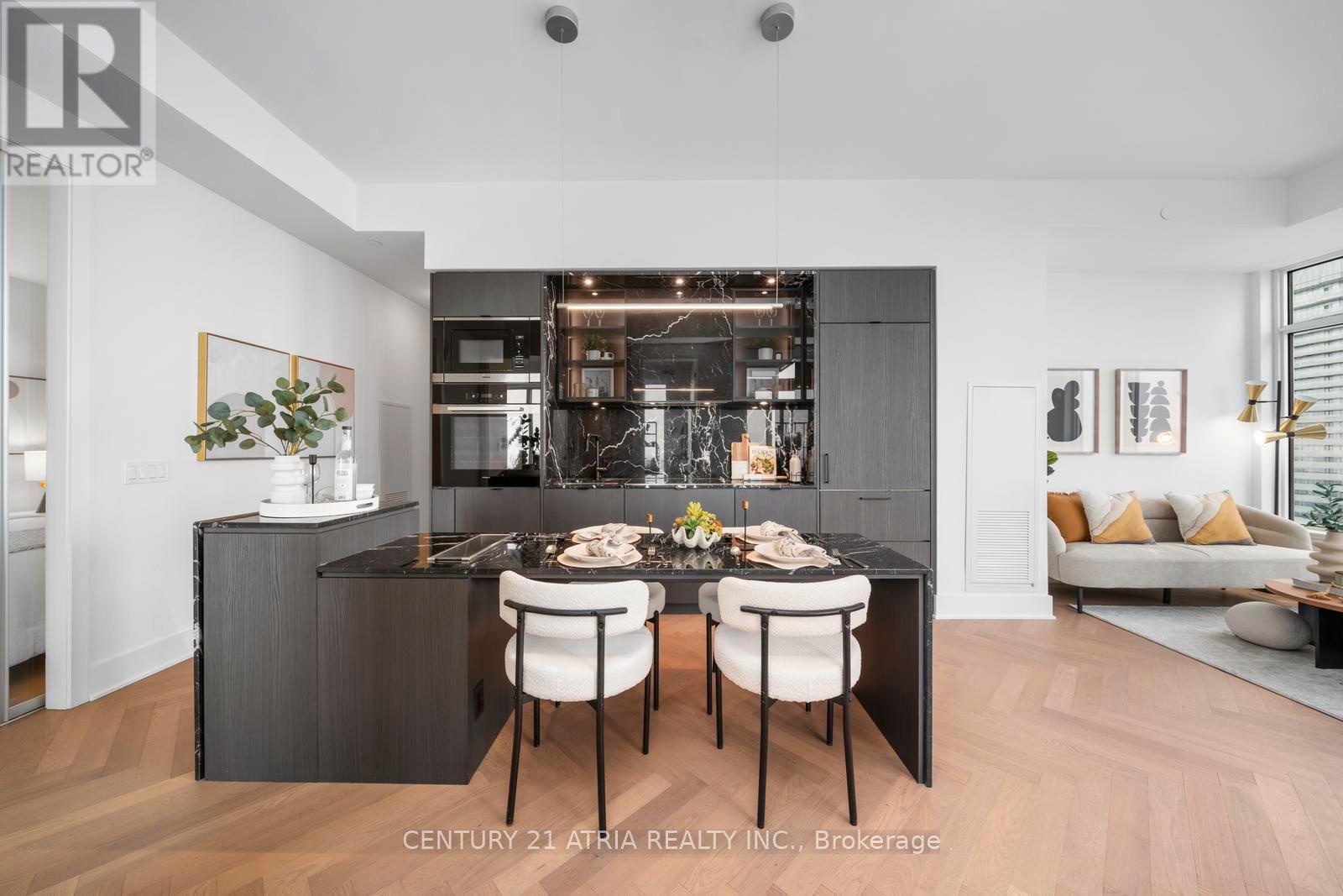 6209 - 11 Yorkville Avenue, Toronto (annex), Ontario