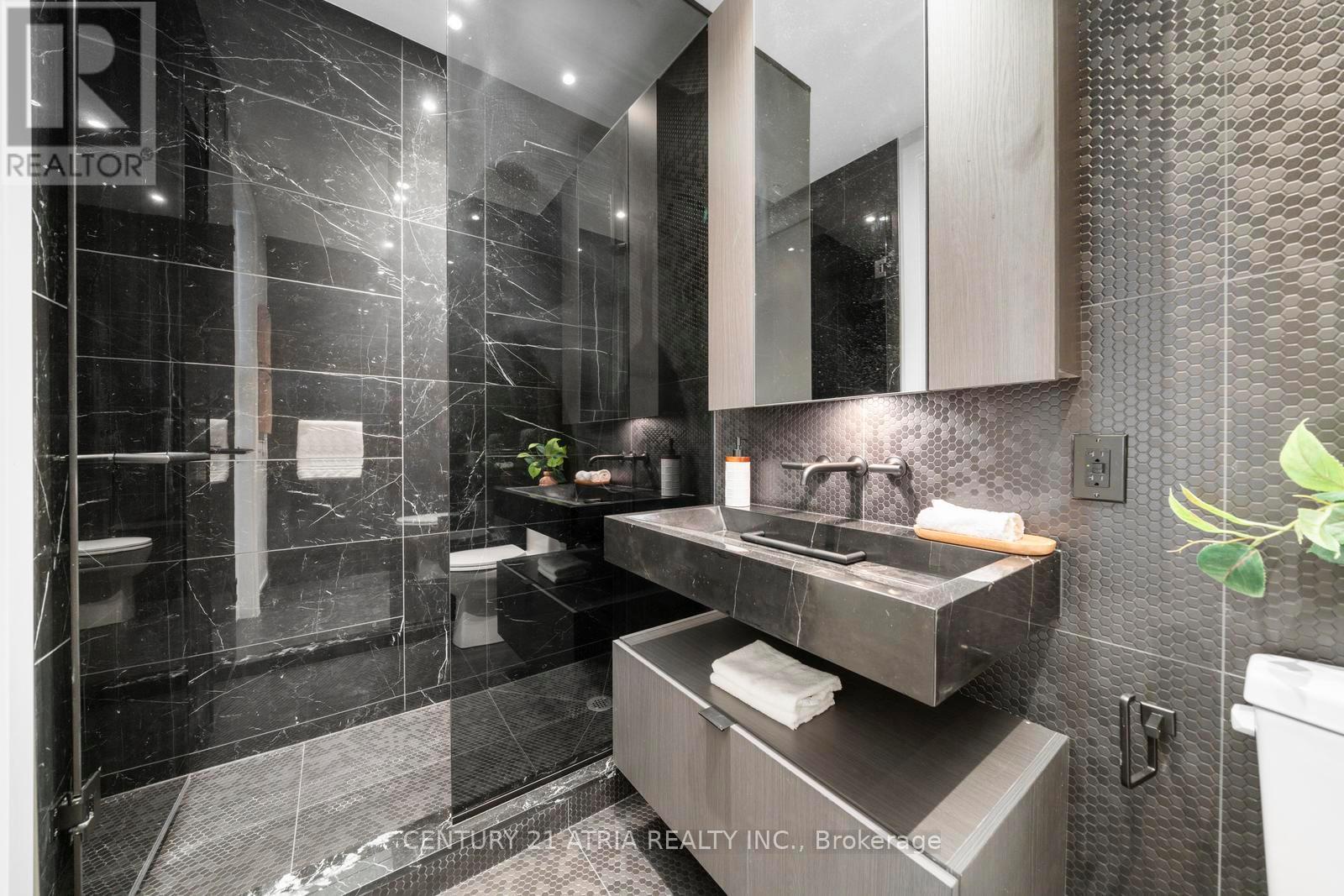 6209 - 11 Yorkville Avenue, Toronto (annex), Ontario